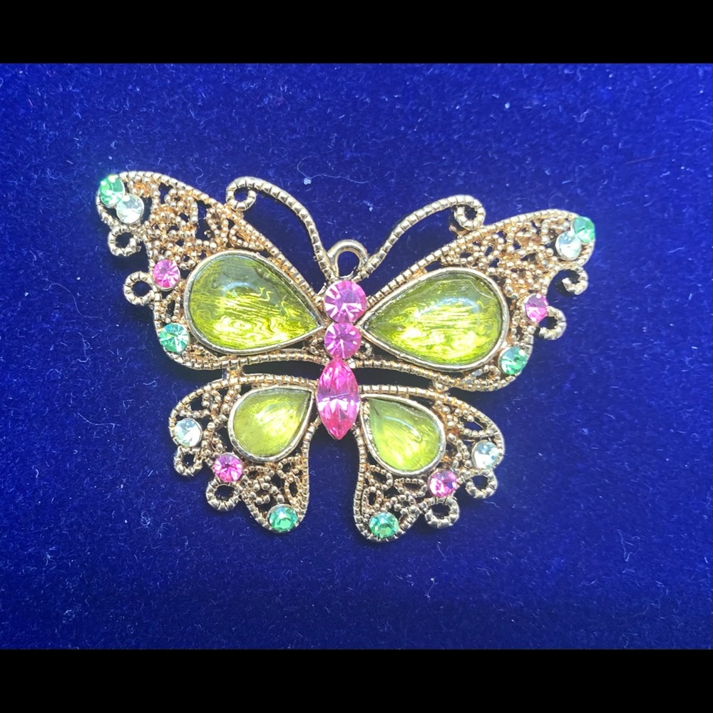 🦋Vintage Beautiful butterfly brooch pin🦋 - Picture 2 of 2